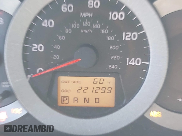 2007 Toyota RAV4 Limited with VIN JTMBK31V475020697, listed as a IAAI auction lot 41403464 with 221,299 mi miles. Bid and sale history available at carsss.com. Image 15.