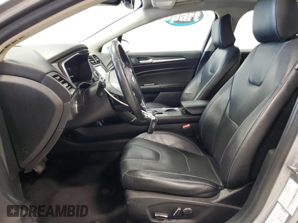 2020 Ford Fusion Titanium with VIN 3FA6P0K93LR193398, listed as a Copart auction lot 54549335 with 117,785 mi miles and Clean title. Bid and sale history available at DreamBid. Image 7.