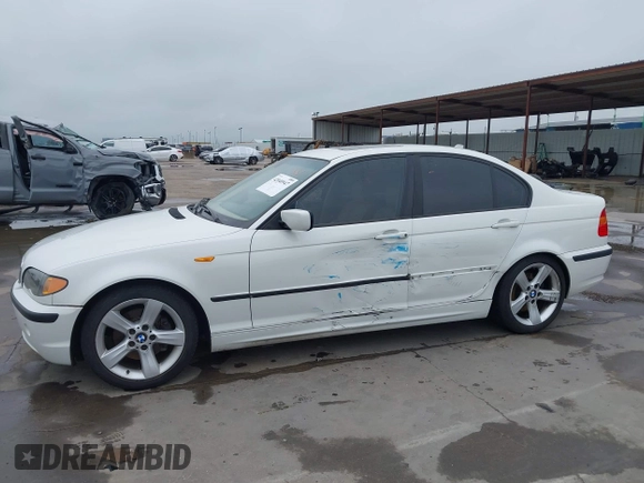 2005 BMW 3 Series 325i with VIN WBAEV33495KX09686, listed as a IAAI auction lot 42040947 with 125,221 mi miles and . Bid and sale history available at DreamBid. Image 6.