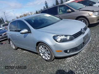 2013 Volkswagen Golf TDI z VIN WVWDM7AJ5DW083014, wystawiony jako IAAI lot #41923434 z przebiegiem 180 288 mil mil oraz . Historia ofert i sprzedaży dostępna na DreamBid. Obrazek 1.