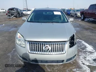 2007 Mercury Milan Premier z VIN 3MEHM02157R637133, wystawiony jako IAAI lot #41474849 z przebiegiem 101 372 mil mil oraz . Historia ofert i sprzedaży dostępna na DreamBid. Obrazek 12.