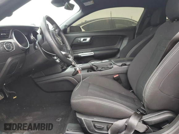 2021 Ford Mustang GT z VIN 1FA6P8CF3M5117977, wystawiony jako Copart lot #62736635 z przebiegiem 13 557 mil mil oraz Szkoda całkowita • Salvage title. Historia ofert i sprzedaży dostępna na DreamBid. Obrazek 7.