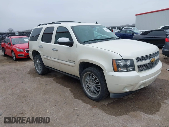 2008 Chevrolet Tahoe LTZ z VIN 1GNFK13018R177922, wystawiony jako IAAI lot #41526809 z przebiegiem 226 636 mil mil oraz . Historia ofert i sprzedaży dostępna na DreamBid. Obrazek 1.