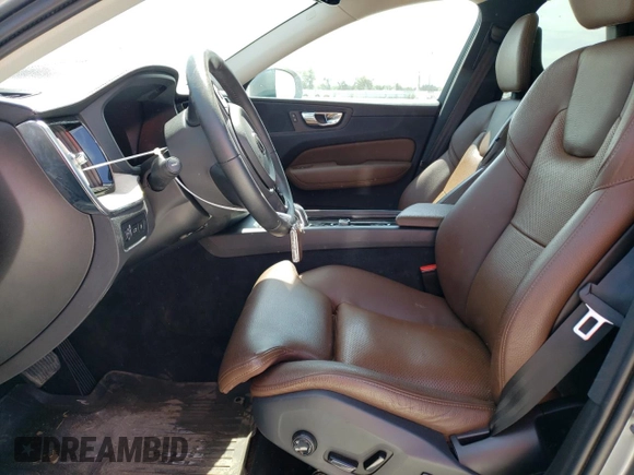 2018 Volvo XC60 Inscription with VIN LYVBR0DL2JB100799, listed as a Copart auction lot 44173083 with 42,777 mi miles. Bid and sale history available at carsss.com. Image 7.
