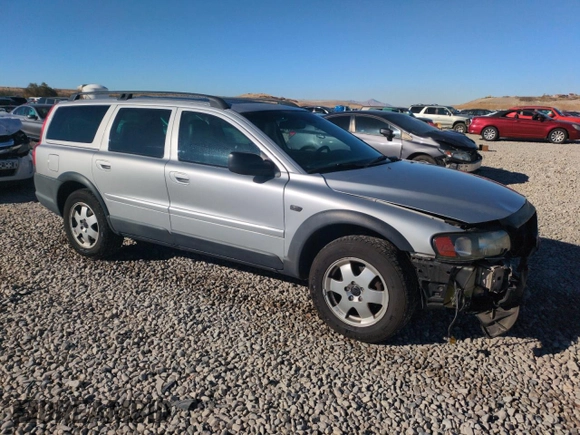 2003 Volvo V70 XC70 z VIN YV1SZ59H831111876, wystawiony jako Copart lot #79505134 z przebiegiem 175 692 mil mil oraz Szkoda całkowita • Salvage title. Historia ofert i sprzedaży dostępna na DreamBid. Obrazek 4.