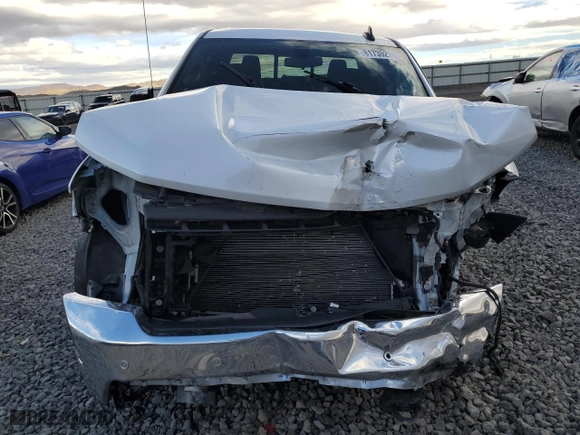 2019 Chevrolet Silverado 1500 LT with VIN 3GCUYDED9KG267777, listed as a Copart auction lot 81739274 with 0 mi miles and Salvage Title. Bid and sale history available at carsss.com. Image 5.