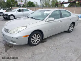 2003 Lexus ES 300 with VIN JTHBF30G330137880, listed as a IAAI auction lot 42074863 with 232,533 mi miles. Bid and sale history available at carsss.com. Image 2.