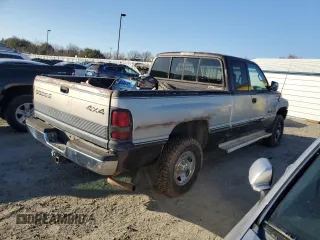 1997 Dodge 1500 with VIN 1B7HF13Z7VJ553781, listed as a Copart auction lot 88131235 with 438,903 mi miles and Salvage Title. Bid and sale history available at DreamBid. Image 3.