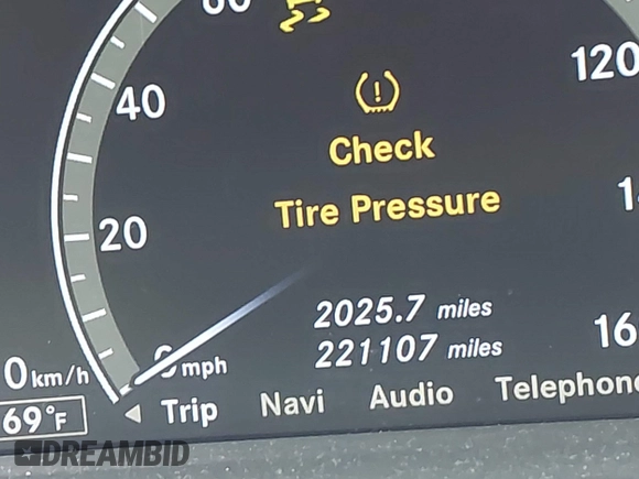 2010 Mercedes-Benz S 550 with VIN WDDNG8GB8AA328534, listed as a IAAI auction lot 42246844 with 221,107 mi miles and . Bid and sale history available at DreamBid. Image 15.