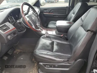 2007 Cadillac Escalade ESV с VIN 1GYFK66897R209158, выставлен на аукционе Copart как лот 61712605 с пробегом 221 129 миль миль и Списание • Salvage title. История ставок и продаж доступна на DreamBid. Изображение 7.