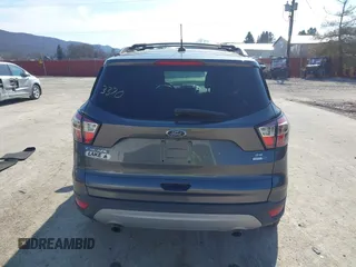 2017 Ford Escape SE with VIN 1FMCU9G99HUD03370, listed as a IAAI auction lot 41700809 with 136,575 mi miles. Bid and sale history available at carsss.com. Image 17.