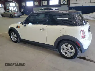 2011 MINI Hardtop with VIN WMWSU3C56BT098018, listed as a Copart auction lot 55075405 with 130,889 mi miles and Clean Title. Bid and sale history available at DreamBid. Image 2.