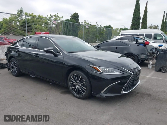 2022 Lexus ES 350 z VIN 58ADZ1B19NU129782, wystawiony jako IAAI lot #42431119 z przebiegiem 31 363 mil mil oraz . Historia ofert i sprzedaży dostępna na DreamBid. Obrazek 1.