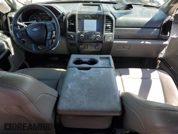 2020 Ford F-250 XL z VIN 1FT7X2B68LEE16750, wystawiony jako Copart lot #47402755 z przebiegiem 200 297 mil mil oraz Szkoda całkowita • Salvage title. Historia ofert i sprzedaży dostępna na DreamBid. Obrazek 8.
