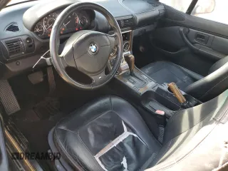 2000 BMW Z3 z VIN WBACH3345YLF71774, wystawiony jako Copart lot #75007354 z przebiegiem 170 924 mil mil oraz Szkody całkowita. Historia ofert i sprzedaży dostępna na DreamBid. Obrazek 8.