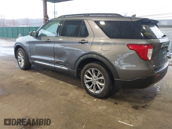 2022 Ford Explorer XLT with VIN 1FMSK8DH8NGB25128, listed as a IAAI auction lot 41966881 with 19,190 mi miles and . Bid and sale history available at DreamBid. Image 3.