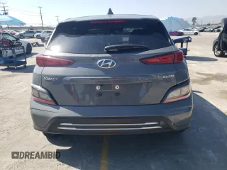 2023 Hyundai Kona SEL z VIN KM8K33AG2PU167360, wystawiony jako Copart lot #56318685 z przebiegiem Nie podano mil oraz Szkoda całkowita • Salvage title. Historia ofert i sprzedaży dostępna na DreamBid. Obrazek 6.