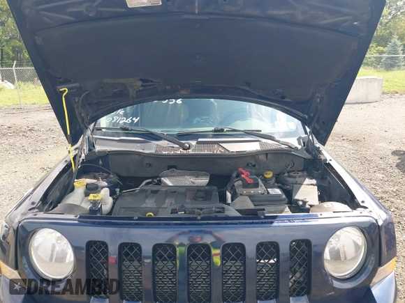 2014 Jeep Patriot Latitude with VIN 1C4NJRFB9ED687821, listed as a IAAI auction lot 42640433 with 161,502 mi miles and . Bid and sale history available at DreamBid. Image 10.