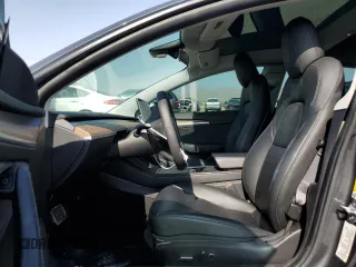 2021 Tesla Model 3 Long Range z VIN 5YJ3E1EB0MF005205, wystawiony jako Copart lot #63552954 z przebiegiem 24 691 mil mil oraz Szkoda całkowita • Salvage title. Historia ofert i sprzedaży dostępna na DreamBid. Obrazek 7.