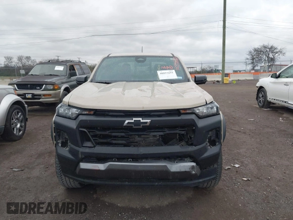 2023 Chevrolet Colorado 4WD Trail Boss with VIN 1GCPTEEK8P1239877, listed as a IAAI auction lot 40893691 with 30,617 mi miles. Bid and sale history available at carsss.com. Image 12.