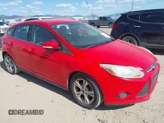 2014 Ford Focus SE z VIN 1FADP3K21EL462799, wystawiony jako IAAI lot #42092296 z przebiegiem 205 598 mil mil oraz . Historia ofert i sprzedaży dostępna na DreamBid. Obrazek 1.