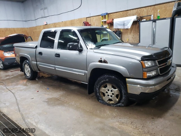 2006 Chevrolet Silverado 1500 LT1 with VIN 2GCEK13ZX61295590, listed as a Copart auction lot 53013765 with 125,551 mi miles and Clean Title. Bid and sale history available at carsss.com. Image 4.