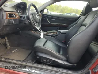 2011 BMW 3 Series 328i xDrive z VIN WBAKF3C55BE442596, wystawiony jako Copart lot #55130345 z przebiegiem 95 848 mil mil oraz Szkody całkowita. Historia ofert i sprzedaży dostępna na DreamBid. Obrazek 7.