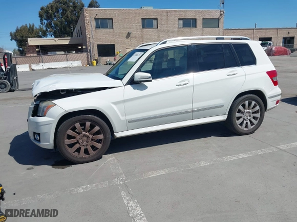 2012 Mercedes-Benz GLK-Class GLK 350 with VIN WDCGG8HB6CF765868, listed as a IAAI auction lot 41880139 with 157,437 mi miles. Bid and sale history available at carsss.com. Image 19.