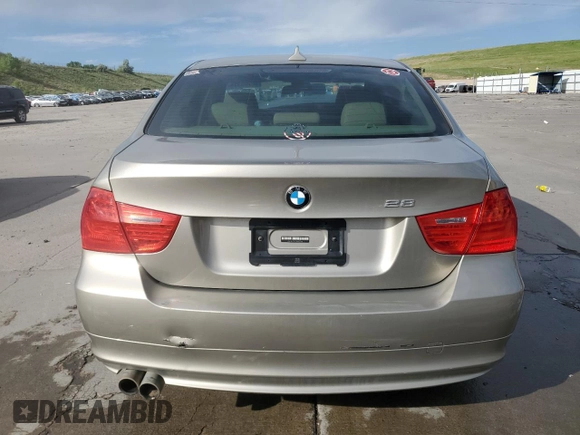 2009 BMW 3 Series 328i xDrive с VIN WBAPK73599A452946, выставлен на аукционе Copart как лот 60705375 с пробегом 179 321 миль миль и Списание • Salvage title. История ставок и продаж доступна на DreamBid. Изображение 6.