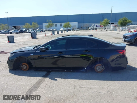 2018 Acura TLX w/A-SPEC Pkg with VIN 19UUB2F69JA007609, listed as a IAAI auction lot 41754437 with 195,047 mi miles. Bid and sale history available at carsss.com. Image 14.
