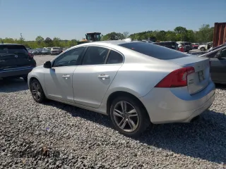 2014 Volvo S60 T5 with VIN YV1612FS9E2298033, listed as a Copart auction lot 53173115 with 167,671 mi miles and Clean Title. Bid and sale history available at carsss.com. Image 2.