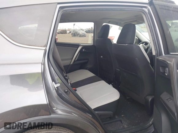 2018 Toyota RAV4 XLE with VIN JTMRFREV0JJ749388, listed as a IAAI auction lot 41613930 with 62,225 mi miles. Bid and sale history available at carsss.com. Image 8.