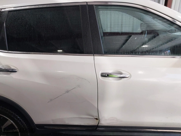 2018 Nissan Rogue S with VIN JN8AT2MV3JW311177, listed as a IAAI auction lot 41984736 with 57,241 mi miles. Bid and sale history available at carsss.com. Image 13.