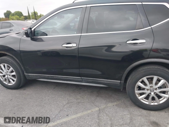 2017 Nissan Rogue S z VIN KNMAT2MV6HP542218, wystawiony jako IAAI lot #42282851 z przebiegiem 163 602 mil mil oraz . Historia ofert i sprzedaży dostępna na DreamBid. Obrazek 14.