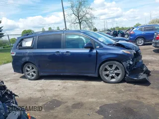 2018 Toyota Sienna SE with VIN 5TDXZ3DC7JS911192, listed as a IAAI auction lot 42210834 with 105,575 mi miles and . Bid and sale history available at DreamBid. Image 12.