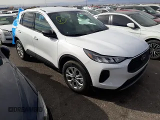 2023 Ford Escape Active with VIN 1FMCU0GZ8PUA68633, listed as a Copart auction lot 42631945 with 6,799 mi miles and Clean Title. Bid and sale history available at DreamBid. Image 4.