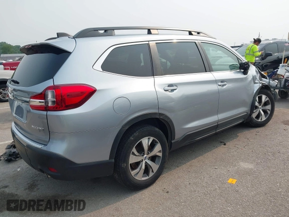 2021 Subaru Ascent Premium with VIN 4S4WMAFD6M3453392, listed as a IAAI auction lot 42400986 with 43,866 mi miles and . Bid and sale history available at DreamBid. Image 4.