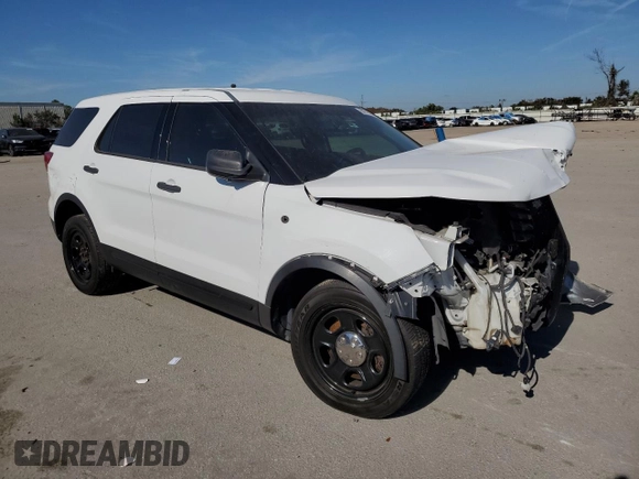 2016 Ford Utility Police Interceptor with VIN 1FM5K8AR0GGA46825, listed as a Copart auction lot 80715134 with 0 mi miles and Non Repairable. Bid and sale history available at carsss.com. Image 4.
