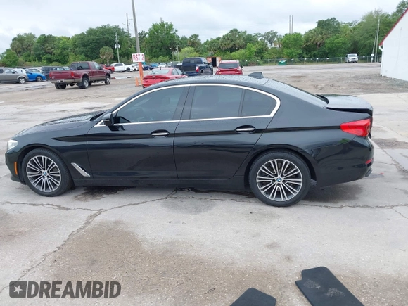 2018 BMW 5 Series 540i z VIN WBAJE5C51JWA98514, wystawiony jako IAAI lot #41963168 z przebiegiem 78 755 mil mil oraz . Historia ofert i sprzedaży dostępna na DreamBid. Obrazek 14.