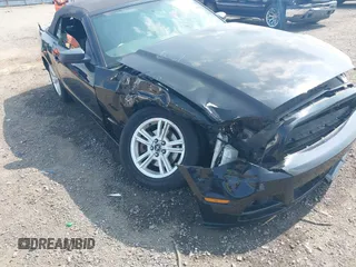 2013 Ford Mustang V6 with VIN 1ZVBP8EM7D5205089, listed as a IAAI auction lot 42418475 with 236,545 mi miles and . Bid and sale history available at DreamBid. Image 6.