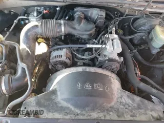 2002 Chevrolet Silverado 1500 с VIN 1GCEK14WX2Z141788, выставлен на аукционе Copart как лот 86434864 с пробегом 197 562 миль миль и Чистый • Clean title. История ставок и продаж доступна на DreamBid. Изображение 13.