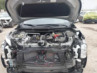 2025 Mitsubishi Outlander SEL z VIN JA4J3VA81SZ015726, wystawiony jako IAAI lot #42392744 z przebiegiem 4004 mil mil oraz . Historia ofert i sprzedaży dostępna na DreamBid. Obrazek 10.