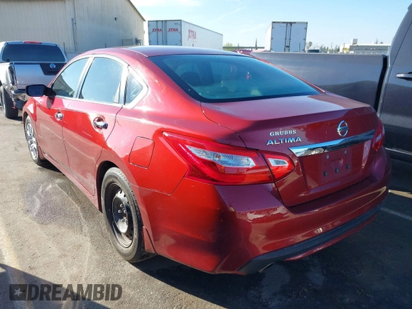 2016 Nissan Altima SR with VIN 1N4AL3AP0GC287167, listed as a IAAI auction lot 41857320 with 135,618 mi miles and . Bid and sale history available at carsss.com. Image 3.