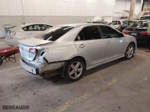 2012 Toyota Camry L with VIN 4T1BF1FK2CU107341, listed as a IAAI auction lot 41523167 with 162,075 mi miles. Bid and sale history available at carsss.com. Image 4.