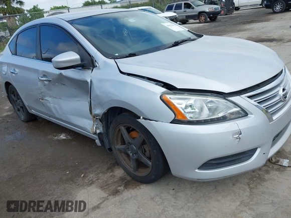 2013 Nissan Sentra SR with VIN 3N1AB7AP6DL560135, listed as a IAAI auction lot 41912932 with Not Provided miles and . Bid and sale history available at DreamBid. Image 6.
