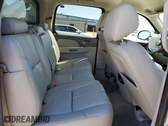 2013 Chevrolet Avalanche LT with VIN 3GNTKFE7XDG326137, listed as a Copart auction lot 50579385 with 116,985 mi miles and Salvage Title. Bid and sale history available at DreamBid. Image 10.
