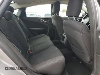 2015 Chrysler 200 Limited с VIN 1C3CCCAB8FN723908, выставлен на аукционе Copart как лот 59016355 с пробегом 118 882 миль миль и Списание • Salvage title. История ставок и продаж доступна на DreamBid. Изображение 10.