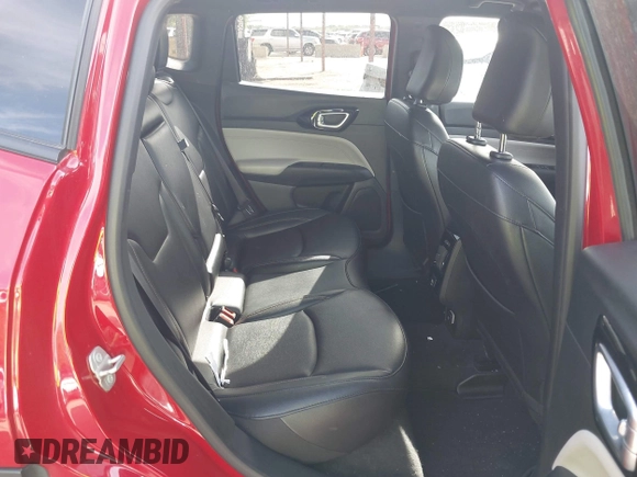 2024 Jeep Compass Limited z VIN 3C4NJDCN8RT595360, wystawiony jako IAAI lot #42323056 z przebiegiem 46 933 mil mil oraz . Historia ofert i sprzedaży dostępna na DreamBid. Obrazek 8.