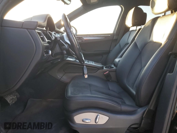 2017 Porsche Macan with VIN WP1AA2A51HLB00902, listed as a Copart auction lot 54910635 with 66,129 mi miles and Salvage title. Bid and sale history available at DreamBid. Image 7.