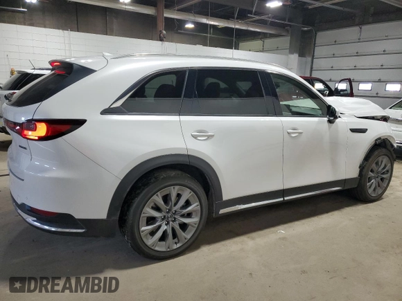 2024 Mazda CX-90 Premium z VIN JM3KKDHD8R1101691, wystawiony jako Copart lot #63206774 z przebiegiem 9 717 mil mil oraz Szkoda całkowita • Salvage title. Historia ofert i sprzedaży dostępna na DreamBid. Obrazek 3.